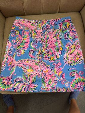 Lilly Pulitzer pink & blue paisley skort - size 4